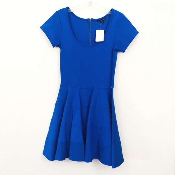 NWT  Royal Blue Fit & Flare Pleated Short Sleeve Ponte Dress Size M - Picture 2 of 13